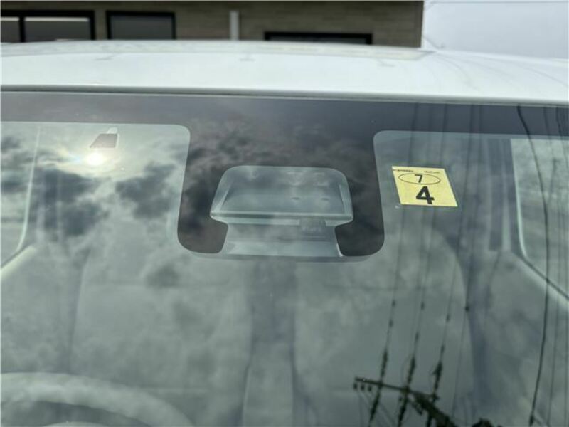WAGON R-8