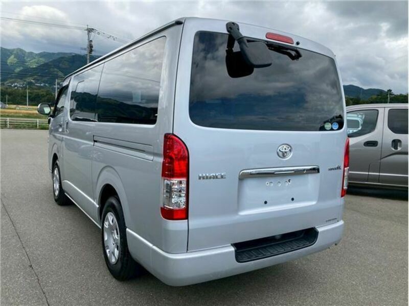 HIACE VAN