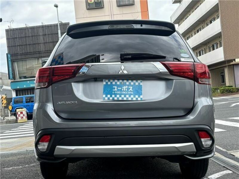 OUTLANDER