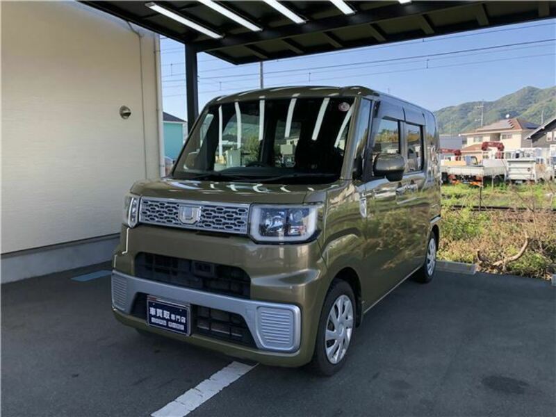 DAIHATSU　WAKE