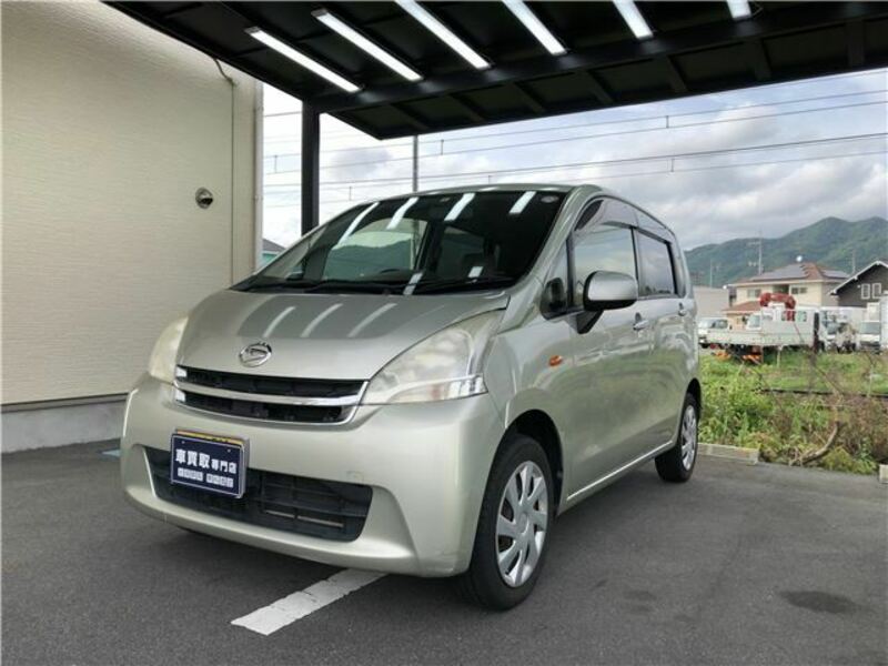 DAIHATSU　MOVE