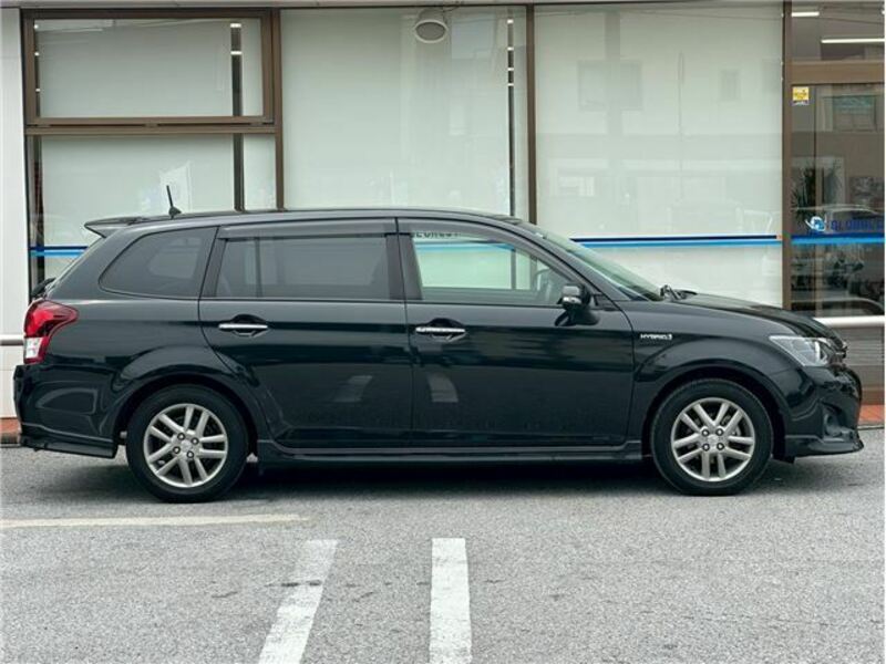 COROLLA FIELDER