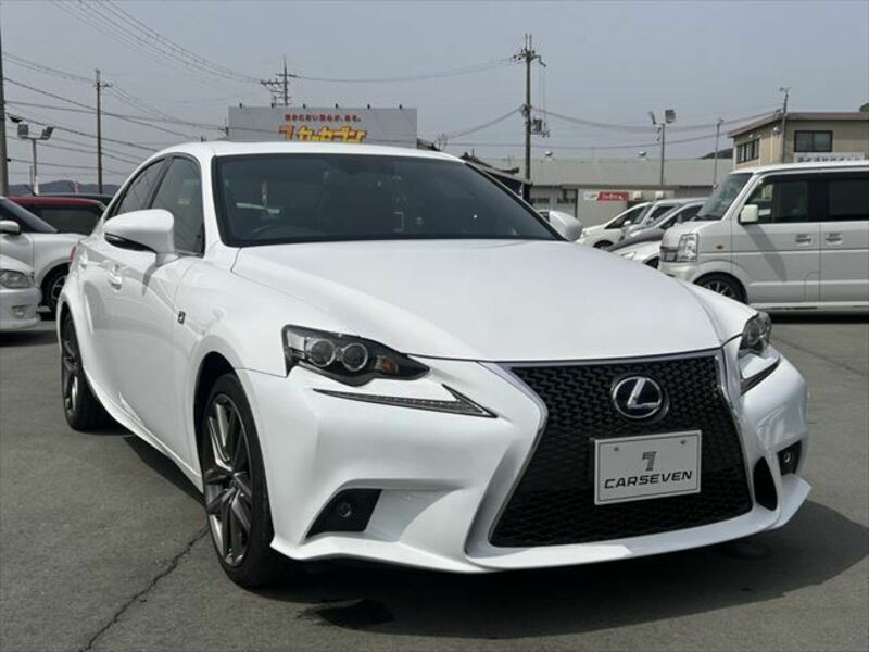 LEXUS IS