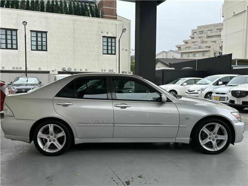 ALTEZZA