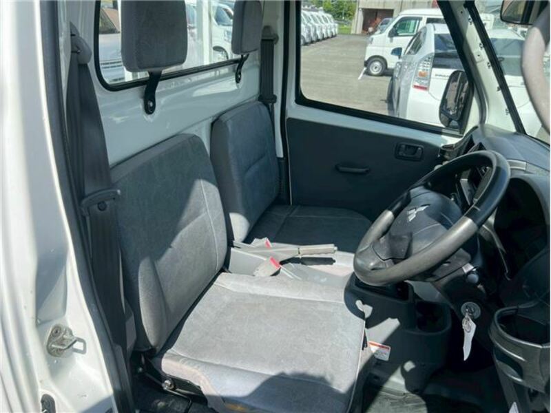 MINICAB TRUCK