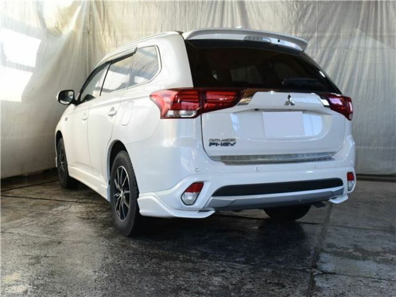 OUTLANDER PHEV