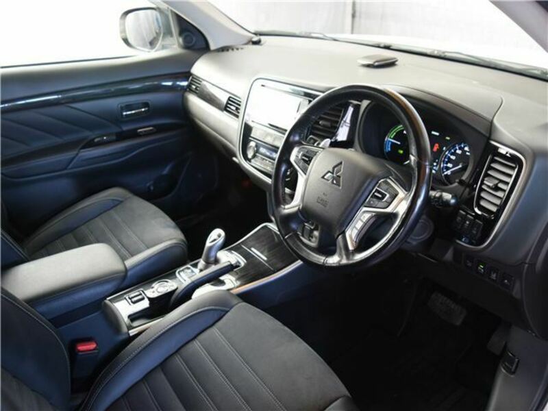 OUTLANDER PHEV