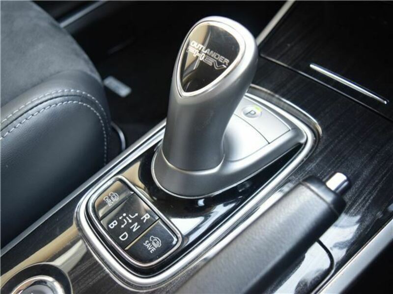 OUTLANDER PHEV