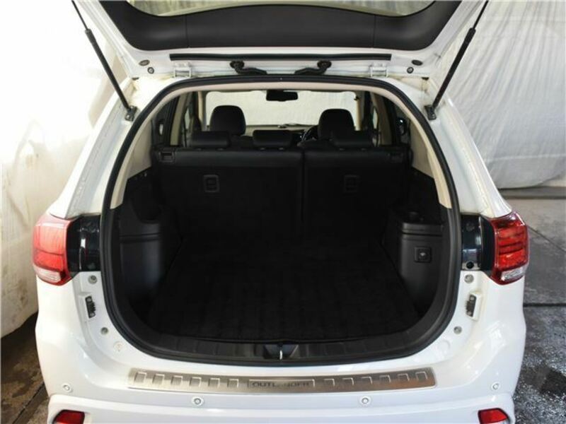 OUTLANDER PHEV