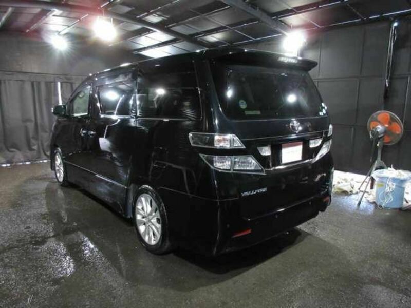 VELLFIRE-5
