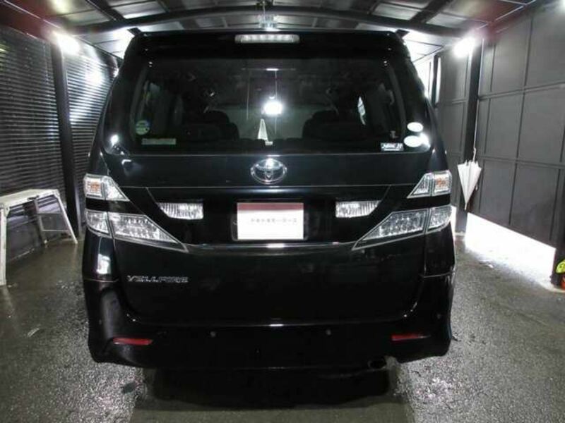VELLFIRE-6