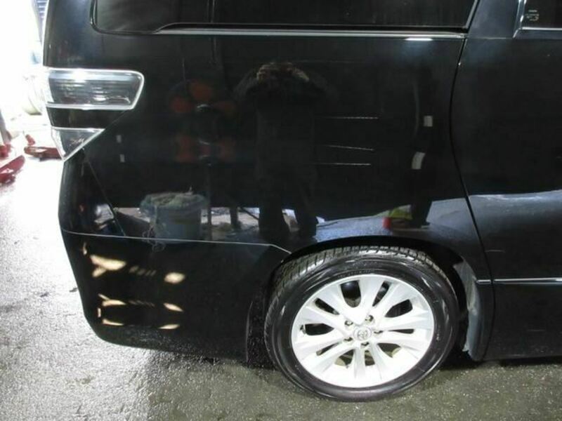 VELLFIRE-27