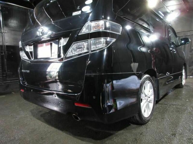 VELLFIRE-28