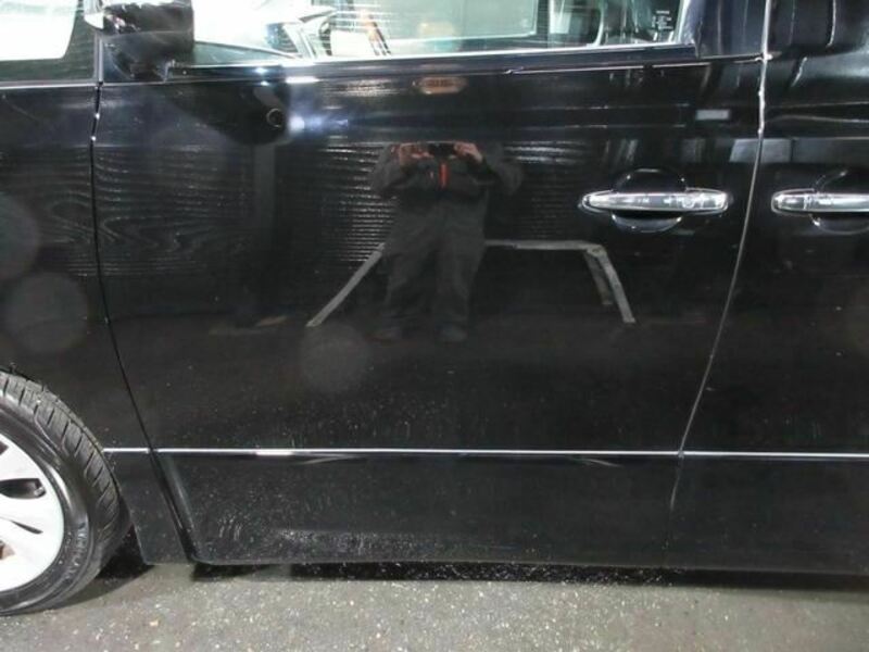VELLFIRE-35