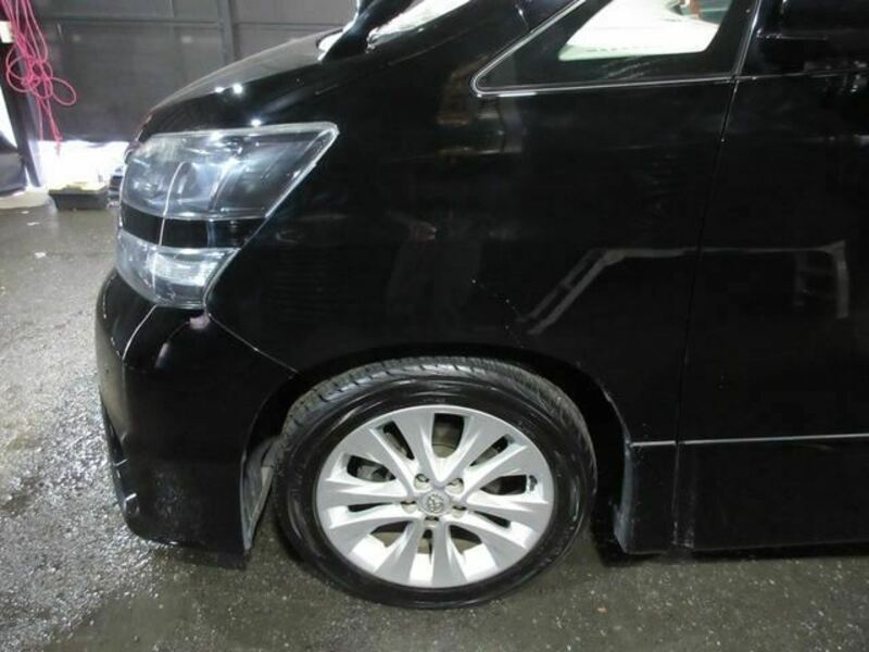 VELLFIRE-36