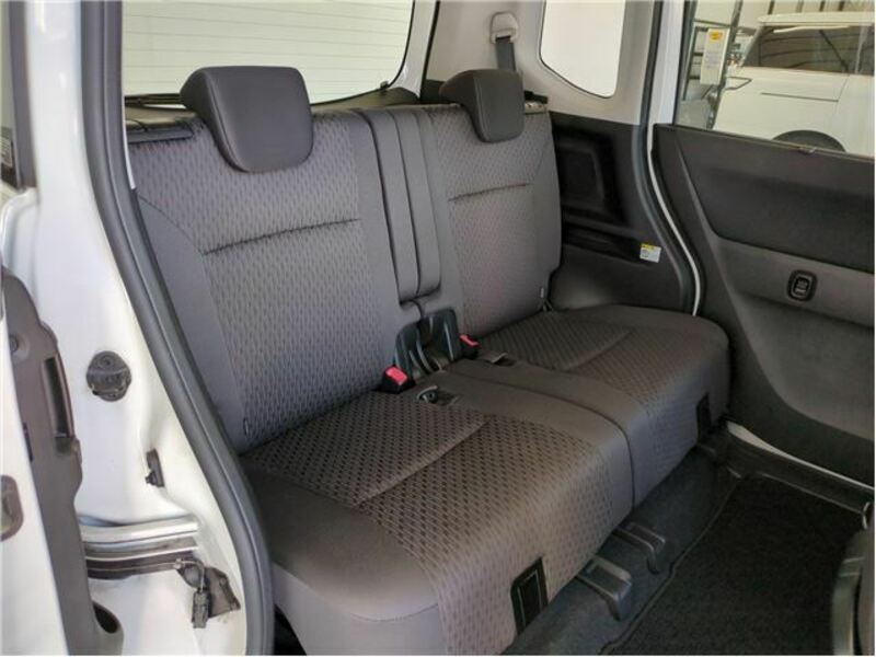 DELICA D2
