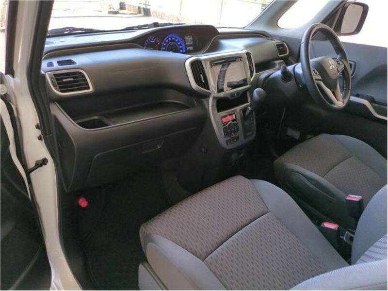 DELICA D2