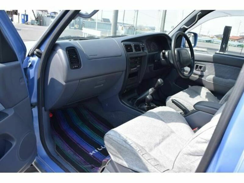 HILUX SURF