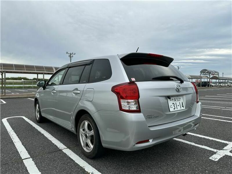 COROLLA FIELDER