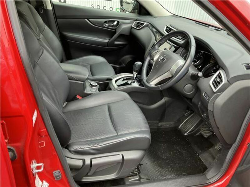 X-TRAIL