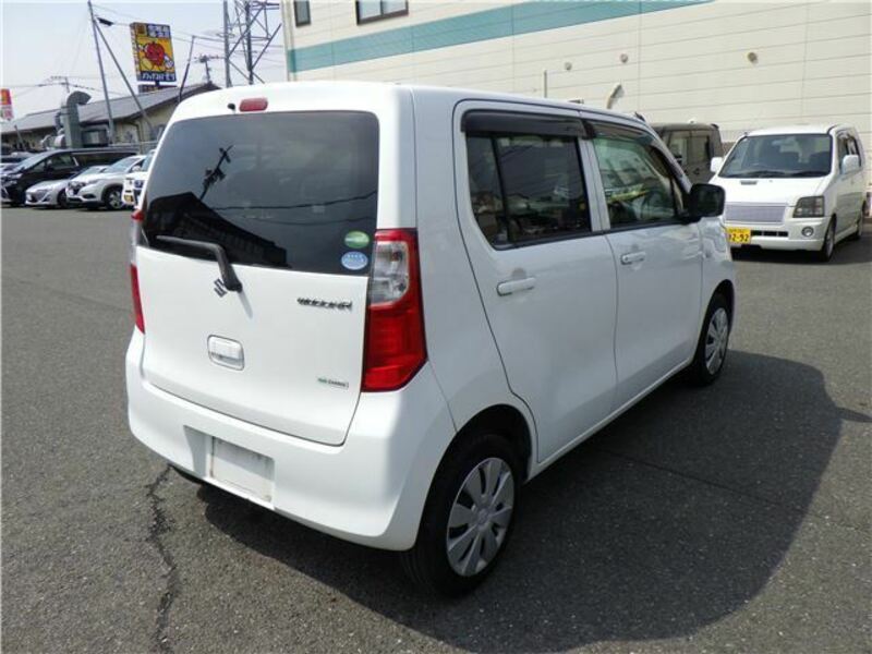 WAGON R-3