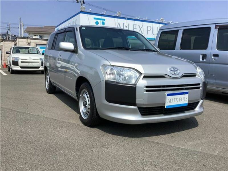 TOYOTA SUCCEED VAN