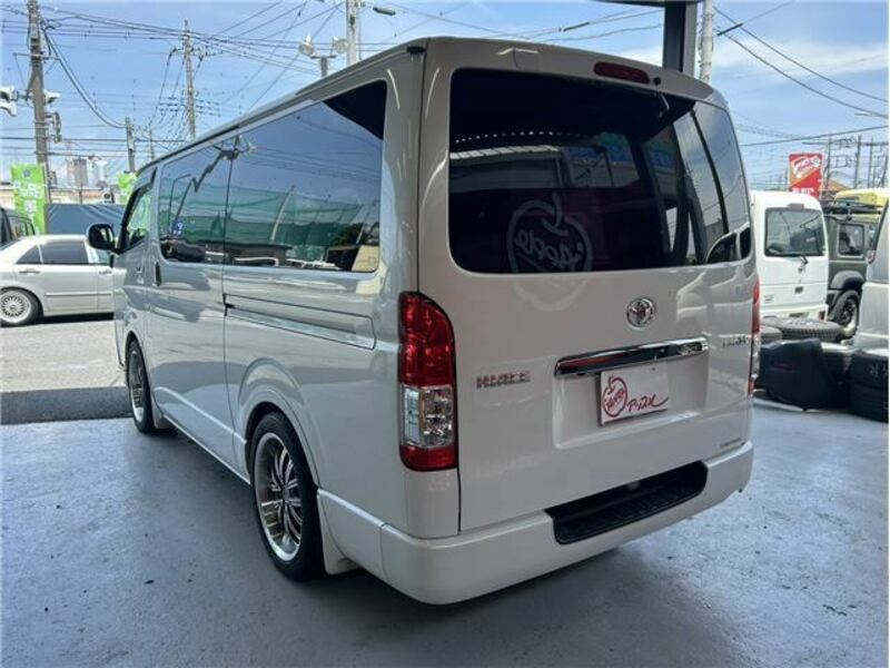 HIACE
