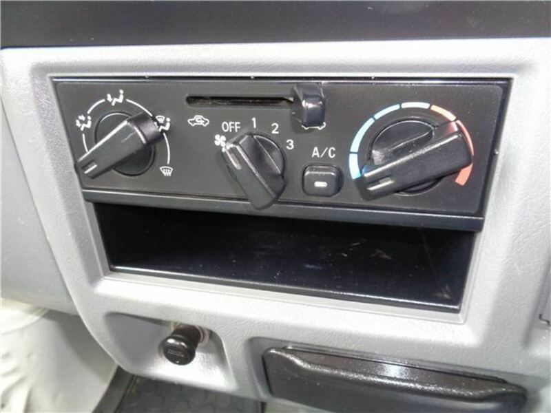 CLIPPER TRUCK