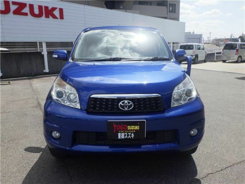 TOYOTA　RUSH