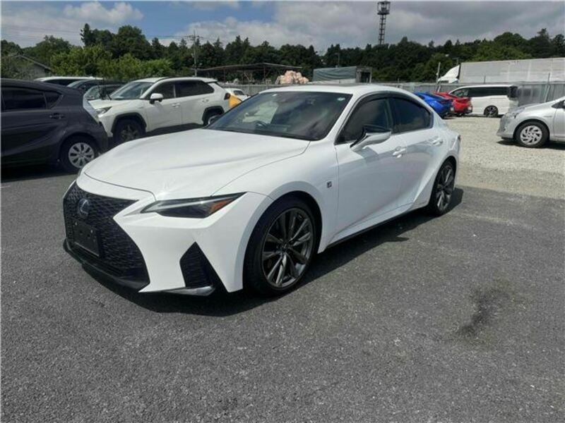 LEXUS IS