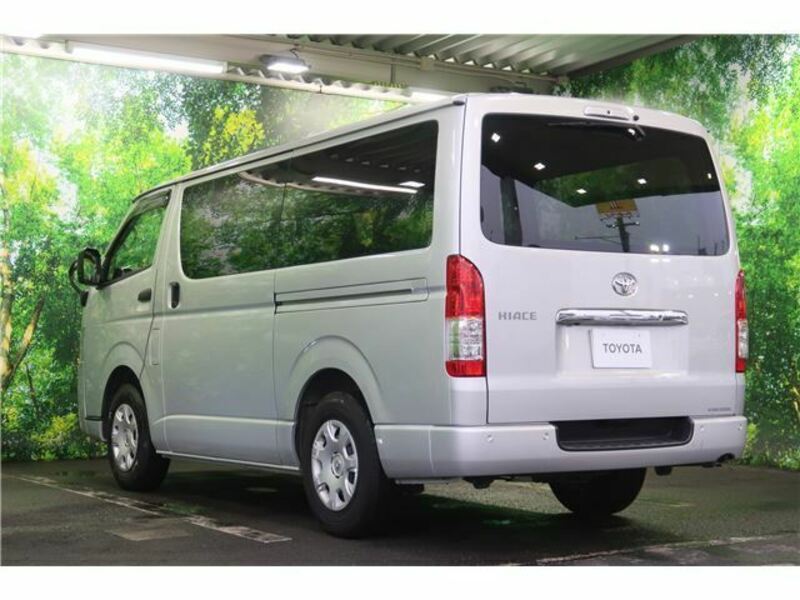 HIACE VAN