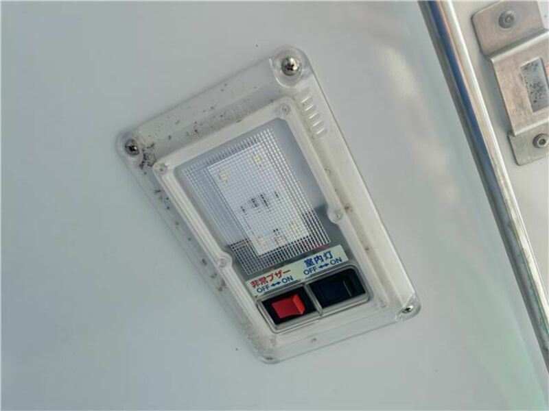 CLIPPER TRUCK