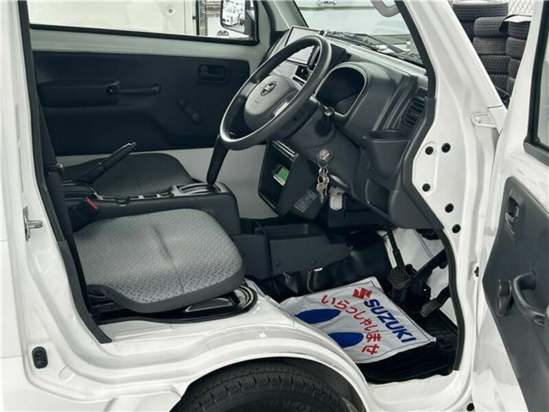 CLIPPER TRUCK
