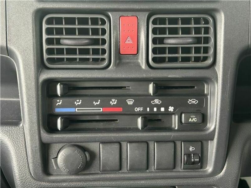 CLIPPER TRUCK