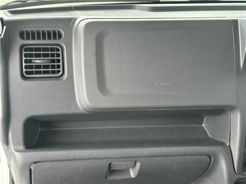 CLIPPER TRUCK