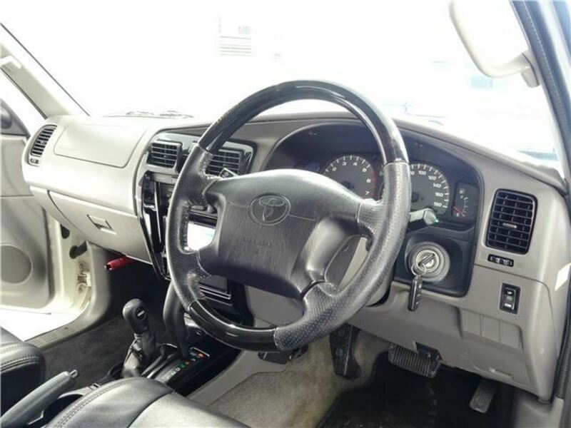 HILUX SURF