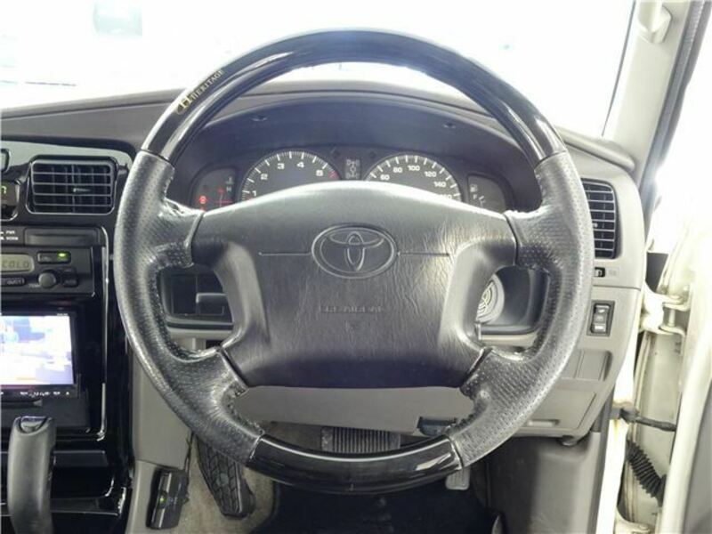 HILUX SURF