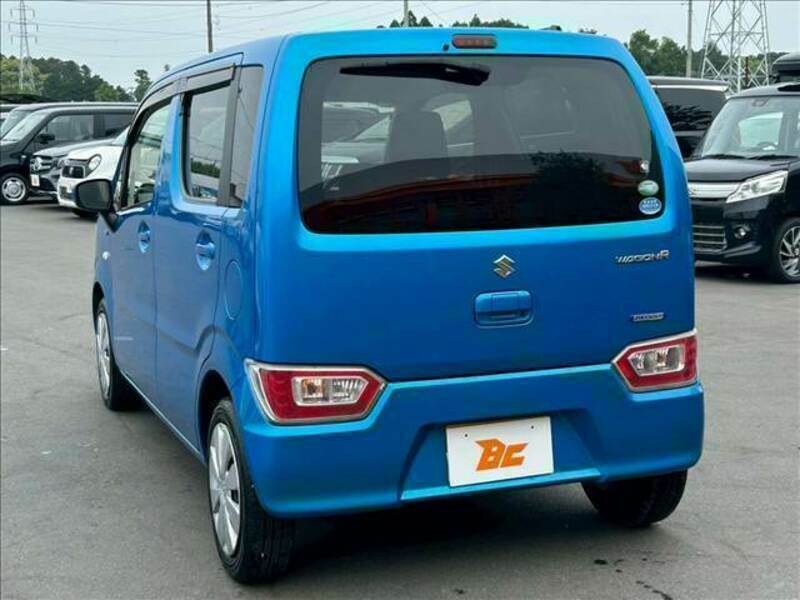 WAGON R-12