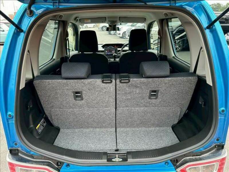 WAGON R-18