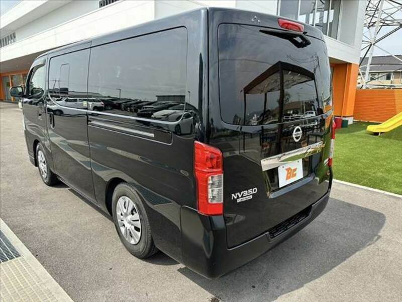 NV350 CARAVAN