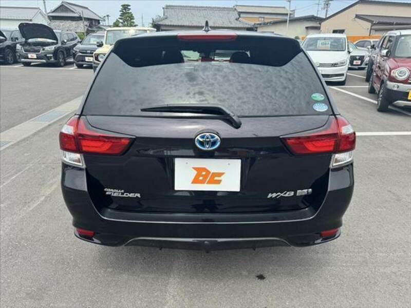 COROLLA FIELDER