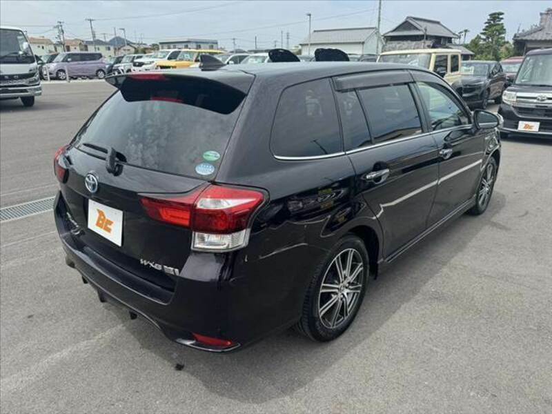 COROLLA FIELDER