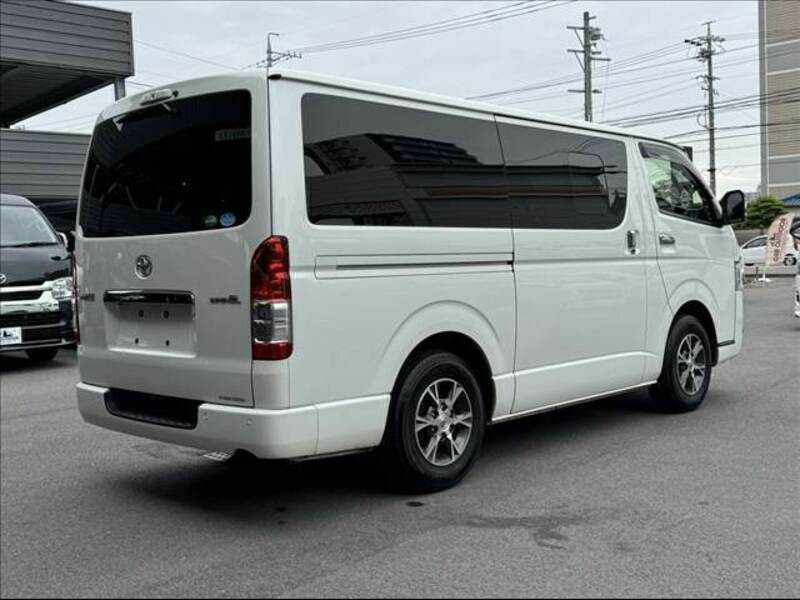 HIACE VAN
