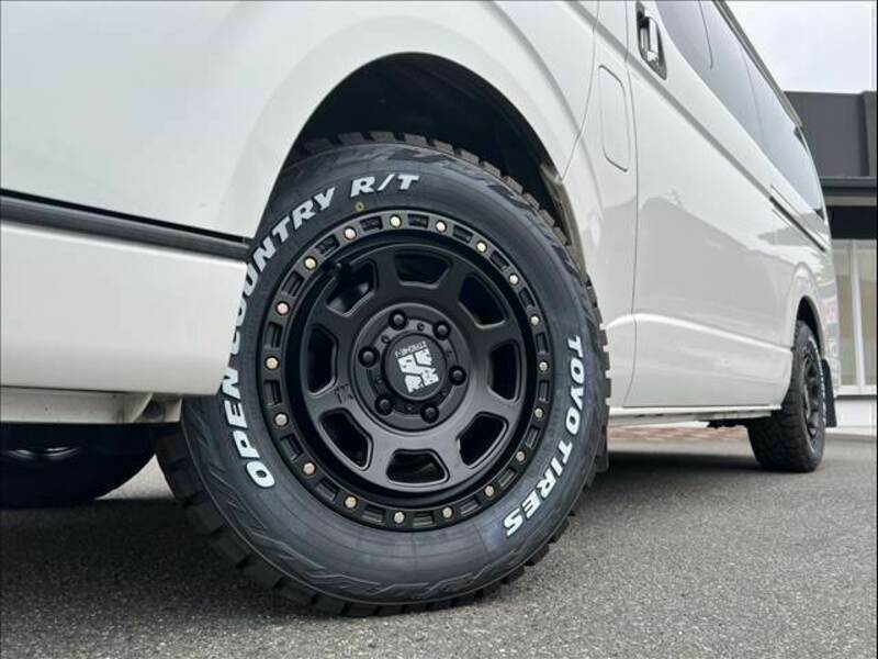 HIACE VAN