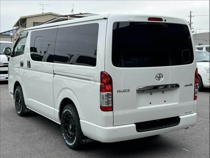 HIACE VAN
