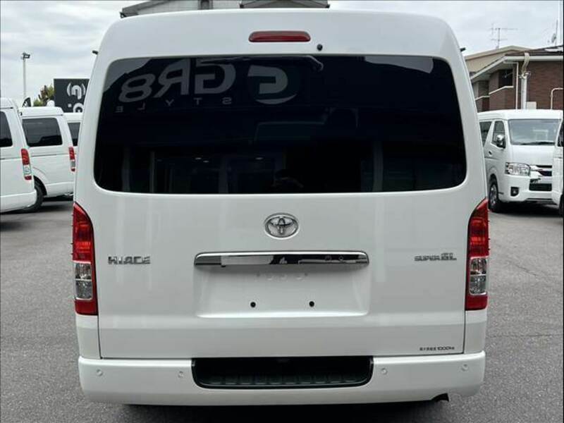 HIACE VAN