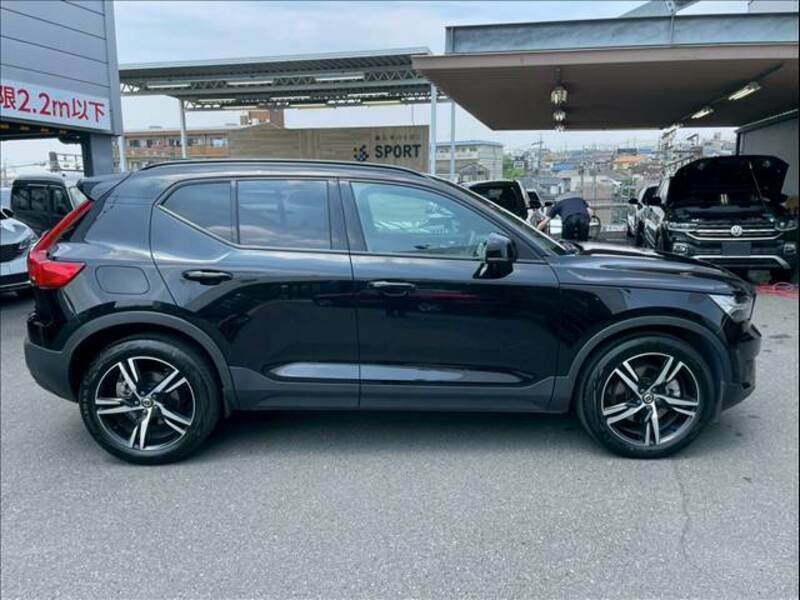 XC40