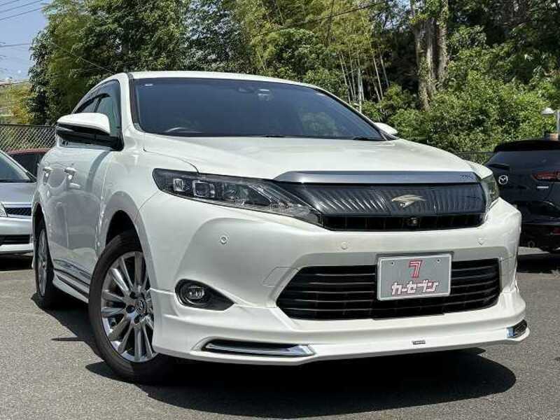 TOYOTA HARRIER