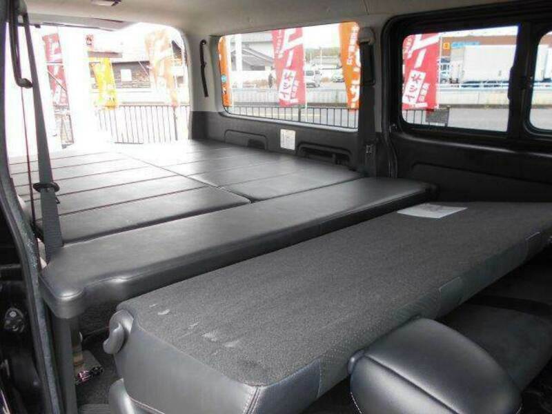 HIACE VAN-14