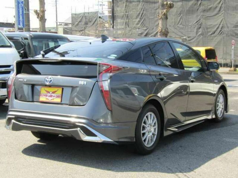 PRIUS-12